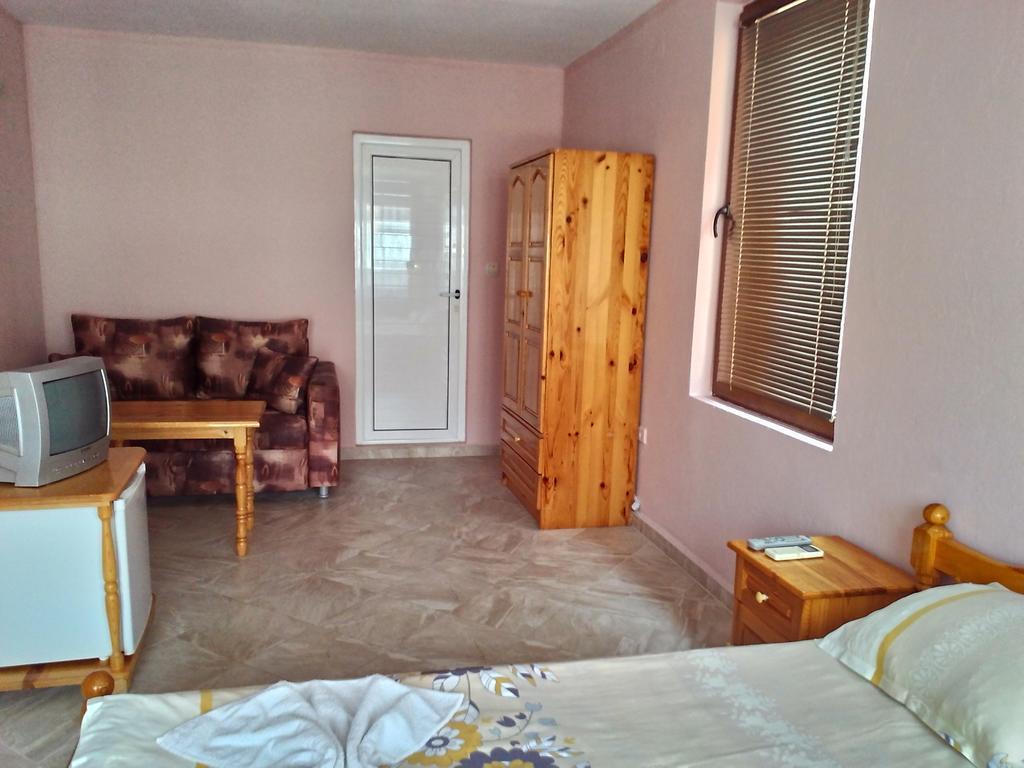 Guest House Diamant Sozopol Quarto foto